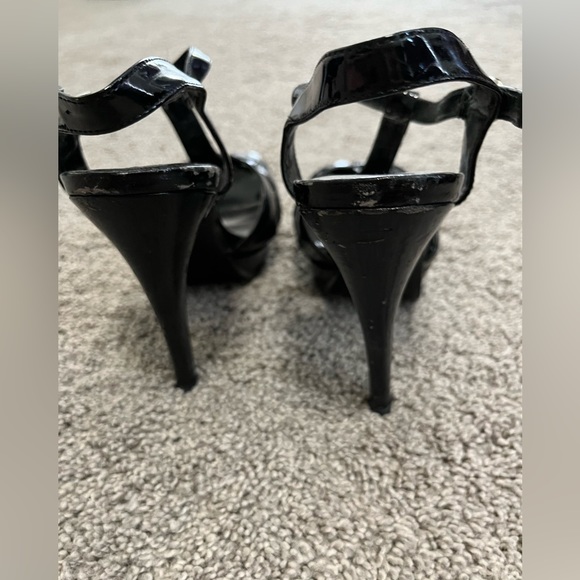 BCBGMAXAZRIA Black Leather Strappy Heels 🖤 - Picture 4 of 5